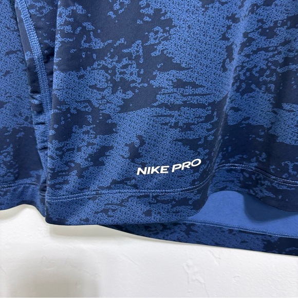 Nike Pro Dri Fit Slim Fit Men's Medium Blue Long Sleeve Activewear Shirt - Picture 2 of 9